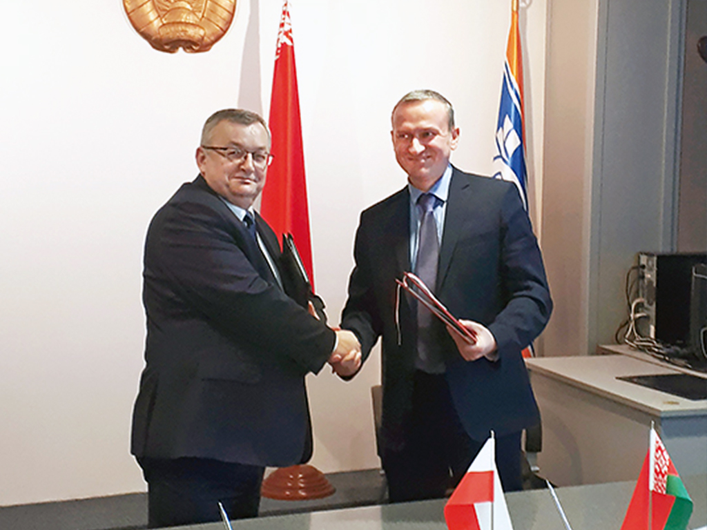 Minister Adamczyk podpisał umowę z Białorusią