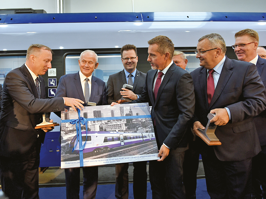 Umowa PKP IC ze Stadler Polska