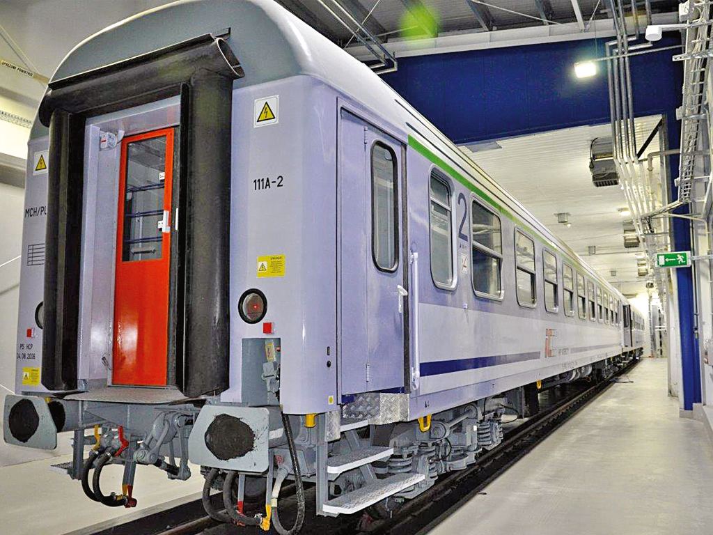 PKP Intercity odebrało 10 wagonów 1 klasy po modernizacji