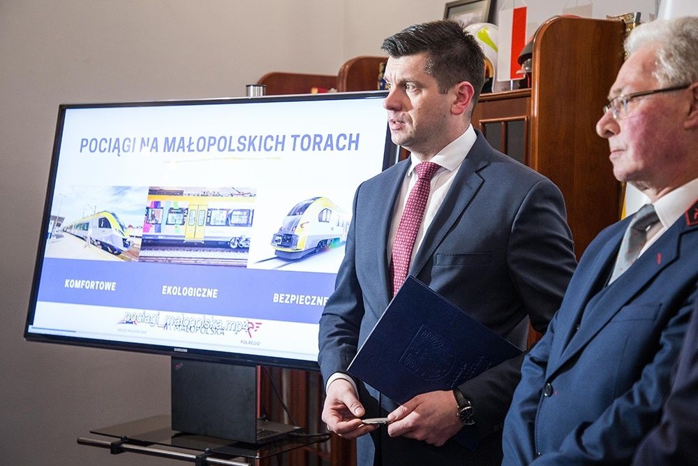 W Małopolsce wystartował przetarg na 7 EZT-ów