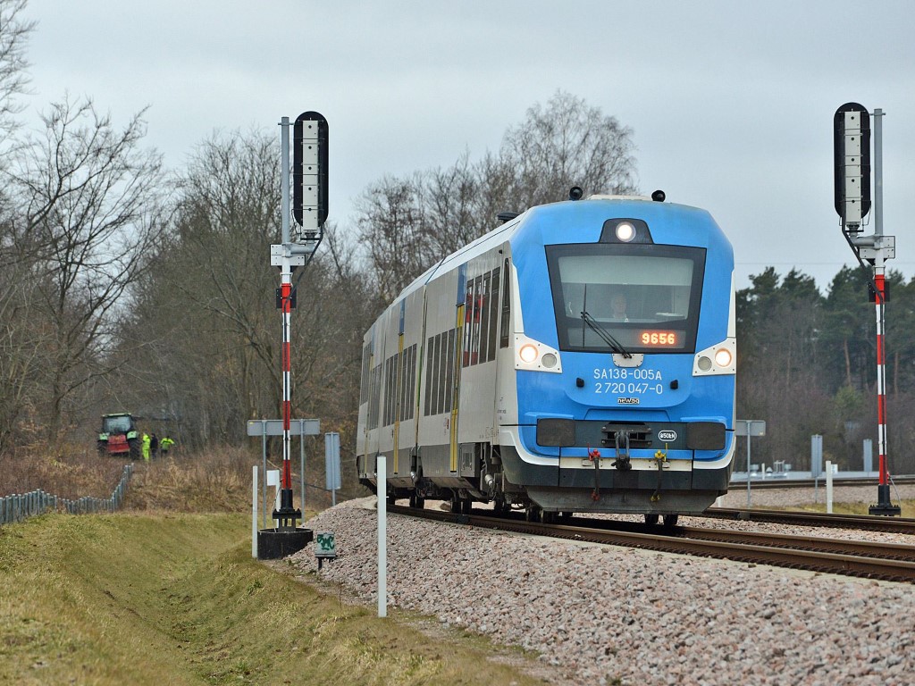 PKM rozda pasażerom maseczki ochronne