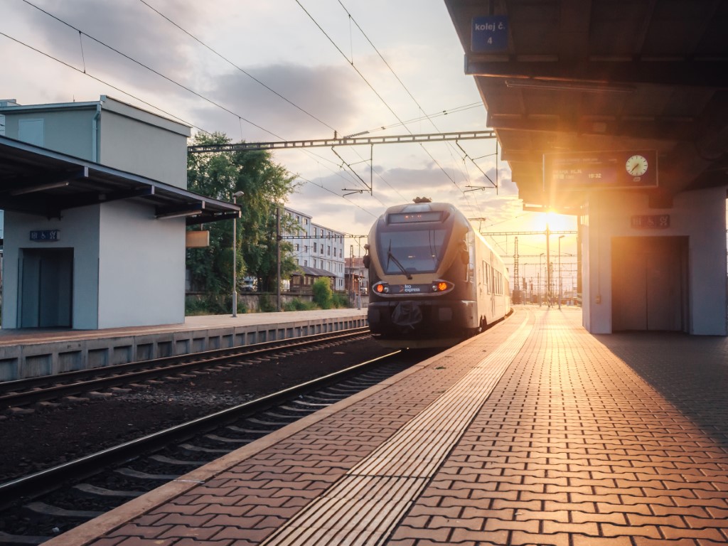 Zaadoptuj miejsce w Leo Express!