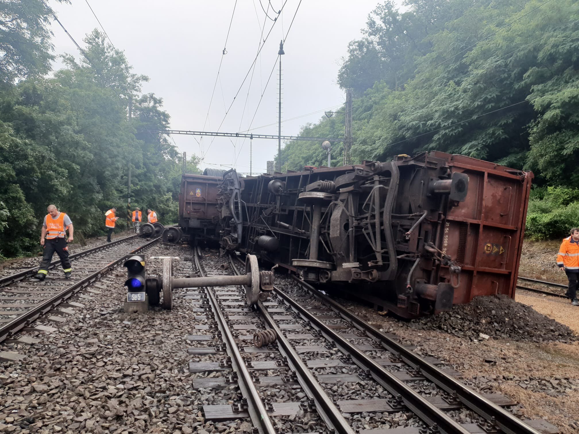 Trudny poranek na czeskich torach. Wykoleił się skład ČD Cargo