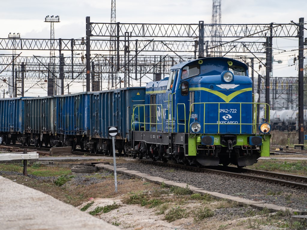 W sierpniu przetransportowano koleją 21,2 mln ton towarów [RAPORT]