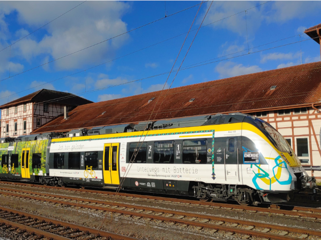 Alstom i Deutsche Bahn testują pierwszy akumulatorowy pociąg pasażerski w Niemczech