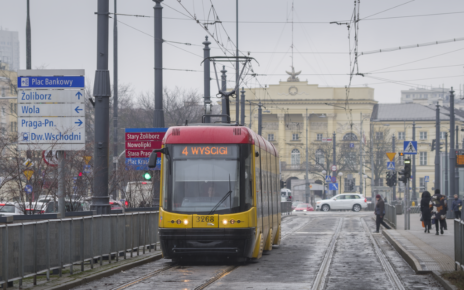 W ramach podstawowych zakresów umowy, GMV jest zobowiązane do wyposażenia w zestaw urządzeń pokładowych 650 tramwajów.