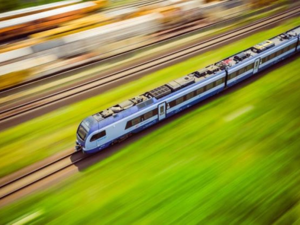 Poczta Polska zwycięzcą przetargu na ochronę obiektów PKP Intercity