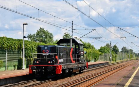 Zgodnie ze strategią modernizacji floty lokomotyw, CARGOUNIT inwestuje w nowoczesne lokomotywy jedno i wielosystemowe oraz modernizację lokomotyw manewrowych spalinowych.