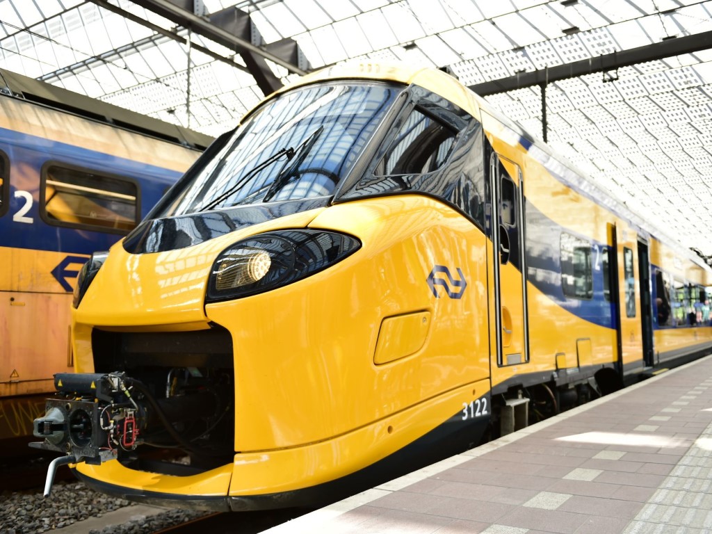 The Nederlandse Spoorwegen (NS) zaprezentowały Holendrom pociągi ICNG