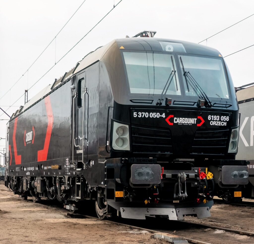 Odebrana lokomotywa Vectron MS dysponuje mocą 6,4 MW przy zasilaniu napięciem przemiennym i 6,0 MW przy zasilaniu napięciem stałym.