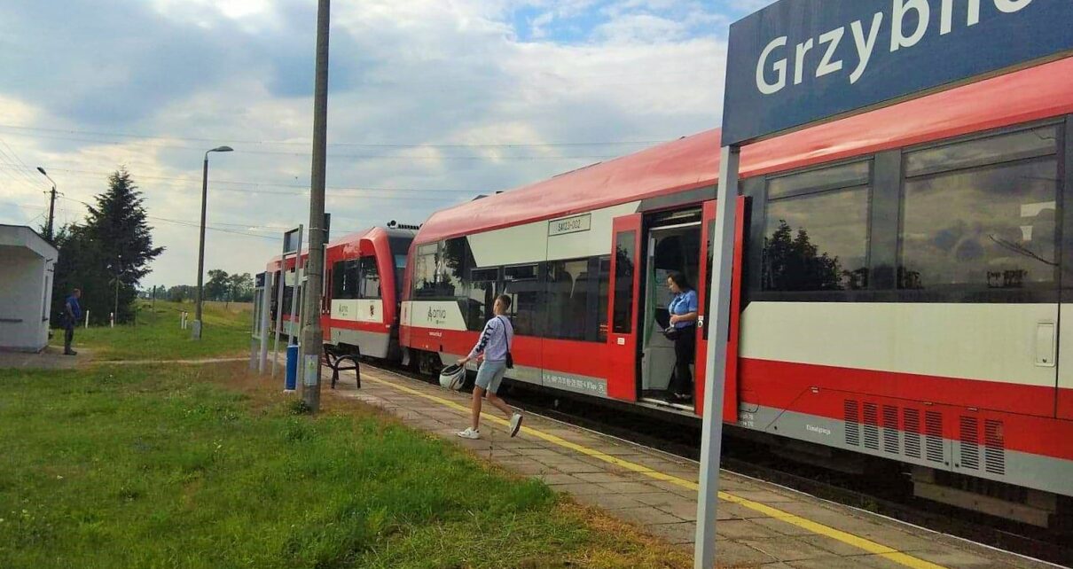 Przystanek kolejowy Grzybno (fot. Mariusz Lewandowski / PKP PLK)