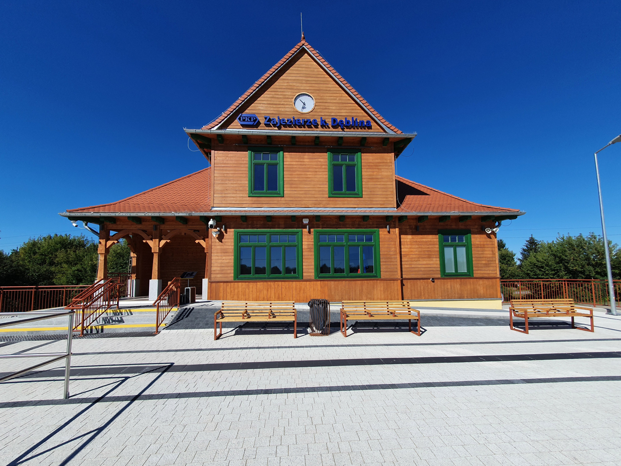 Dworzec kolejowy w Zajezierzu (fot. PKP S.A.)