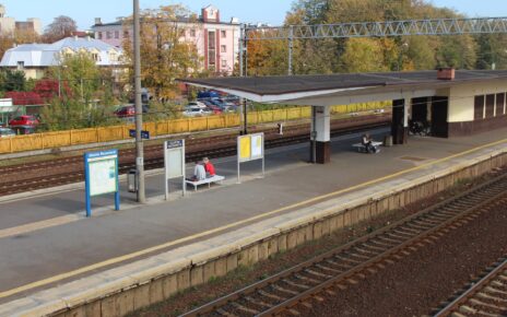 Stacja w Ożarowie Mazowieckim (fot. Anna Hampel / PKP PLK / ilustracyjne)