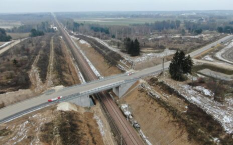 Barszczówka, budowa wiaduktu drogowego (fot. Artur Lewandowski / PKP PLK)