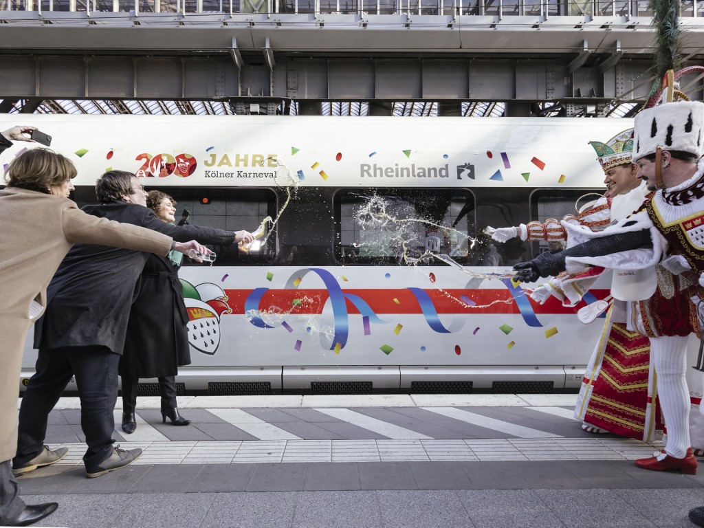 Dein Name ist “Reinland”. Deutsche Bahn ochrzciło ICE 3neo