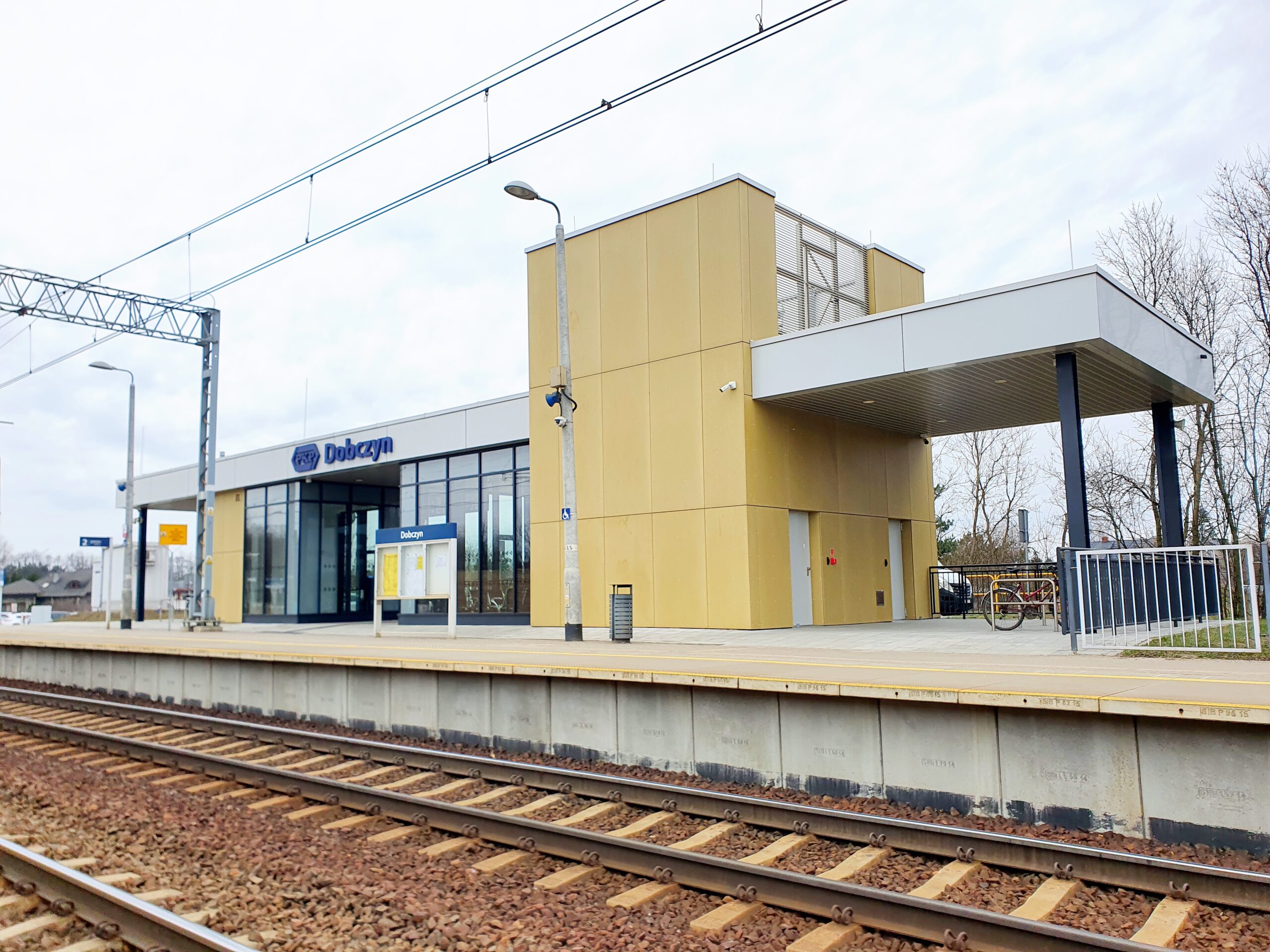 Dworzec w Dobczynie otwarty dla podróżnych (fot. PKP S.A.)