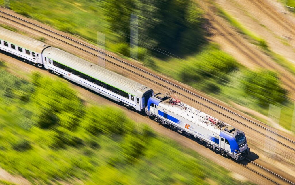 Czy bilety na pociągi PKP Intercity kupimy wkrótce poza kasami dworcowymi? (fot. PKP Intercity)