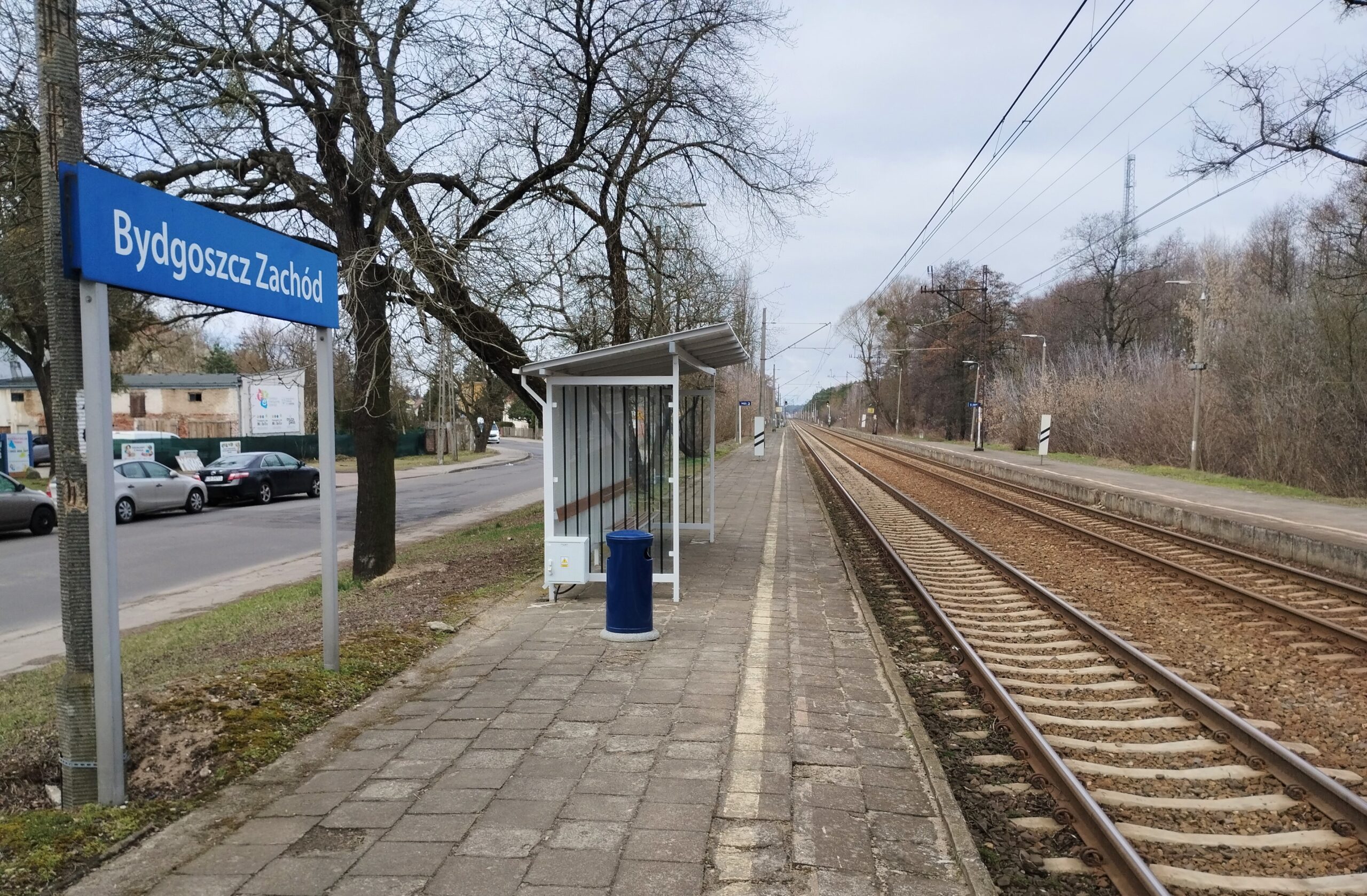 Peron z wiatą na przystanku Bydgoszcz Zachód (fot. Przemysław Zieliński / PKP PLK)