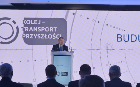 Uroczystego otwarcia konferencji dokonał Ireneusz Merchel, Prezes Zarządu PKP Polskich Linii Kolejowych S.A. (Fot. Raport Kolejowy)