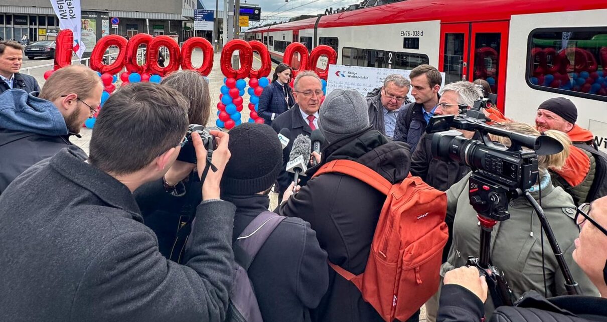 Na pokład pociągów Kolei Wielkopolskich wsiadło już sto milionów pasażerów! (fot. Koleje Wielkopolskie)
