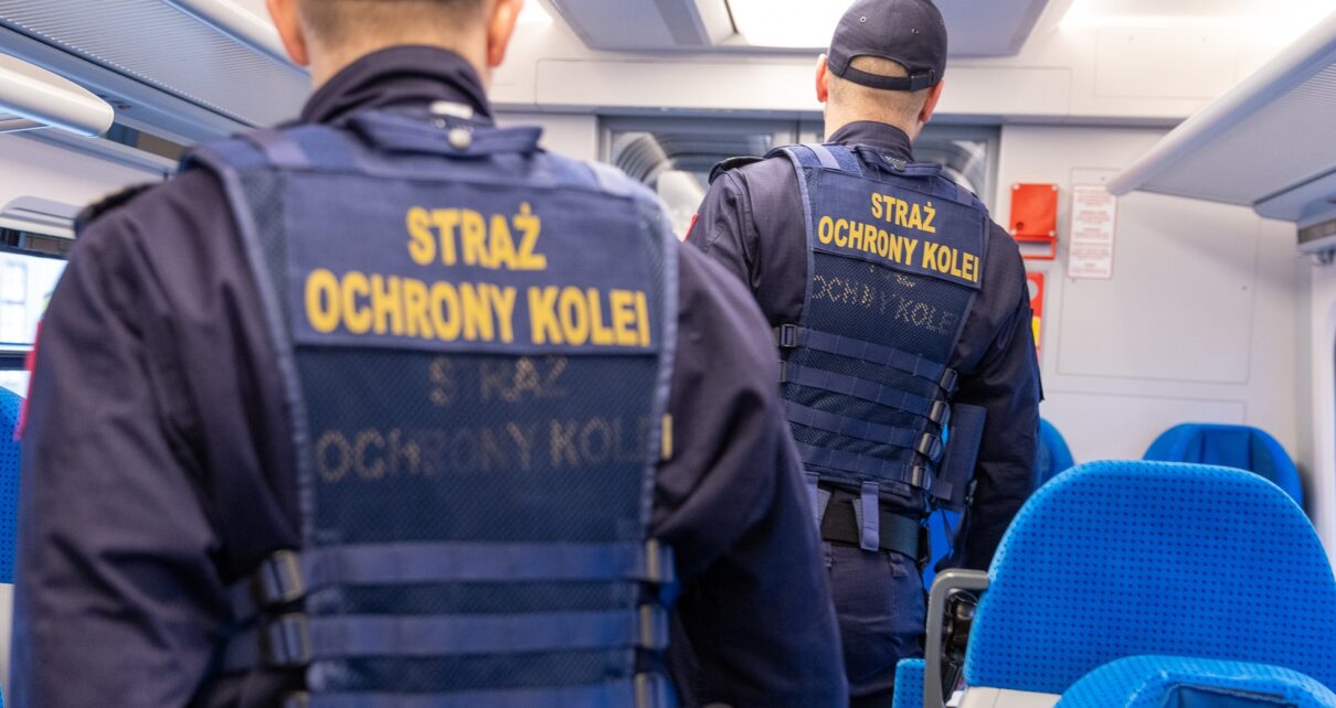 Złodzieja zatrzymali funkcjonariusze Straży Ochrony Kolei oraz załoga pociągu (fot. SOK)
