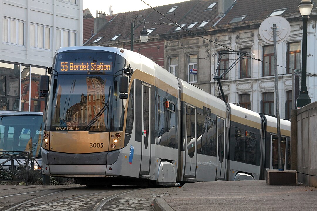 Mimo zagrożenia terrorystycznego, komunikacja miejska w Brukseli działała bez zmian. (Fot. Mauritsvink / Wikimedia Commons)
