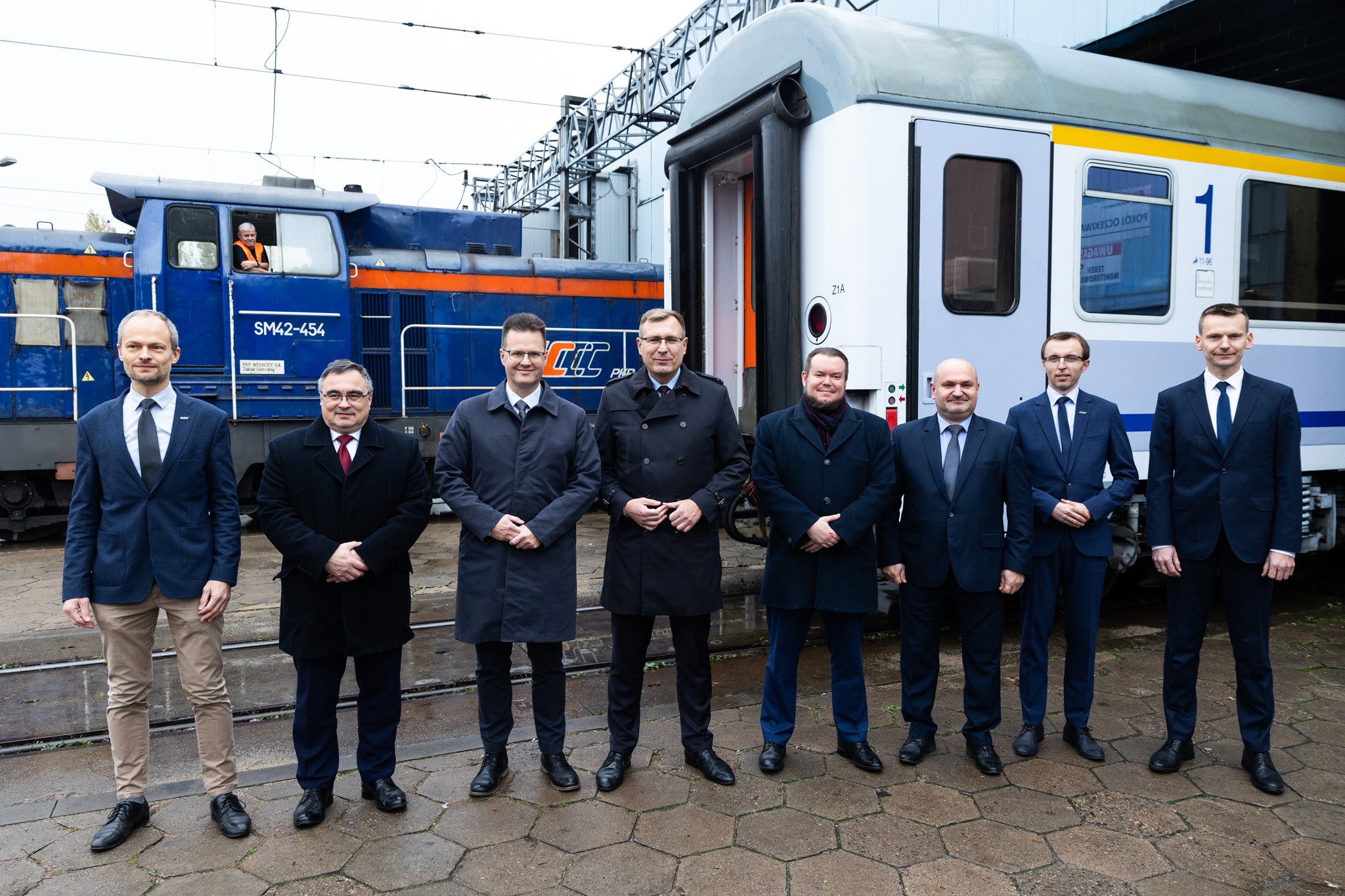 Cegielski oraz PESA Mińsk Mazowiecki zmodernizują wagony dla PKP Intercity