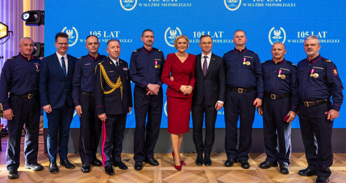Straż Ochrony Kolei świętowała 105-lecie powołania. W uroczystościach udział wziął Prezydent RP Andrzej Duda z Małżonką.