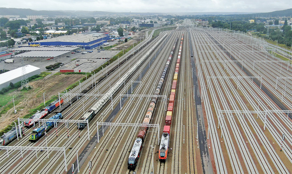 Strategia PKP Polskie Linie Kolejowe S.A. do 2030 roku wraz z ukierunkowaniem na dalsze lata wyznacza nowe kierunki rozwoju w zakresie podstawowych obszarów funkcjonowania Spółki.