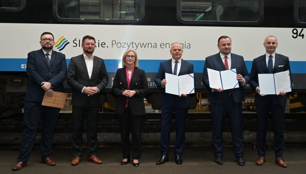 Koleje Śląskie podpisały miliardową umowę z firmą NEWAG