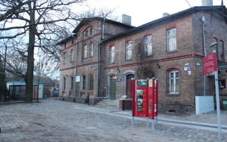 Dworzec kolejowy Nowiny Wielkie (fot. PKP S.A.)