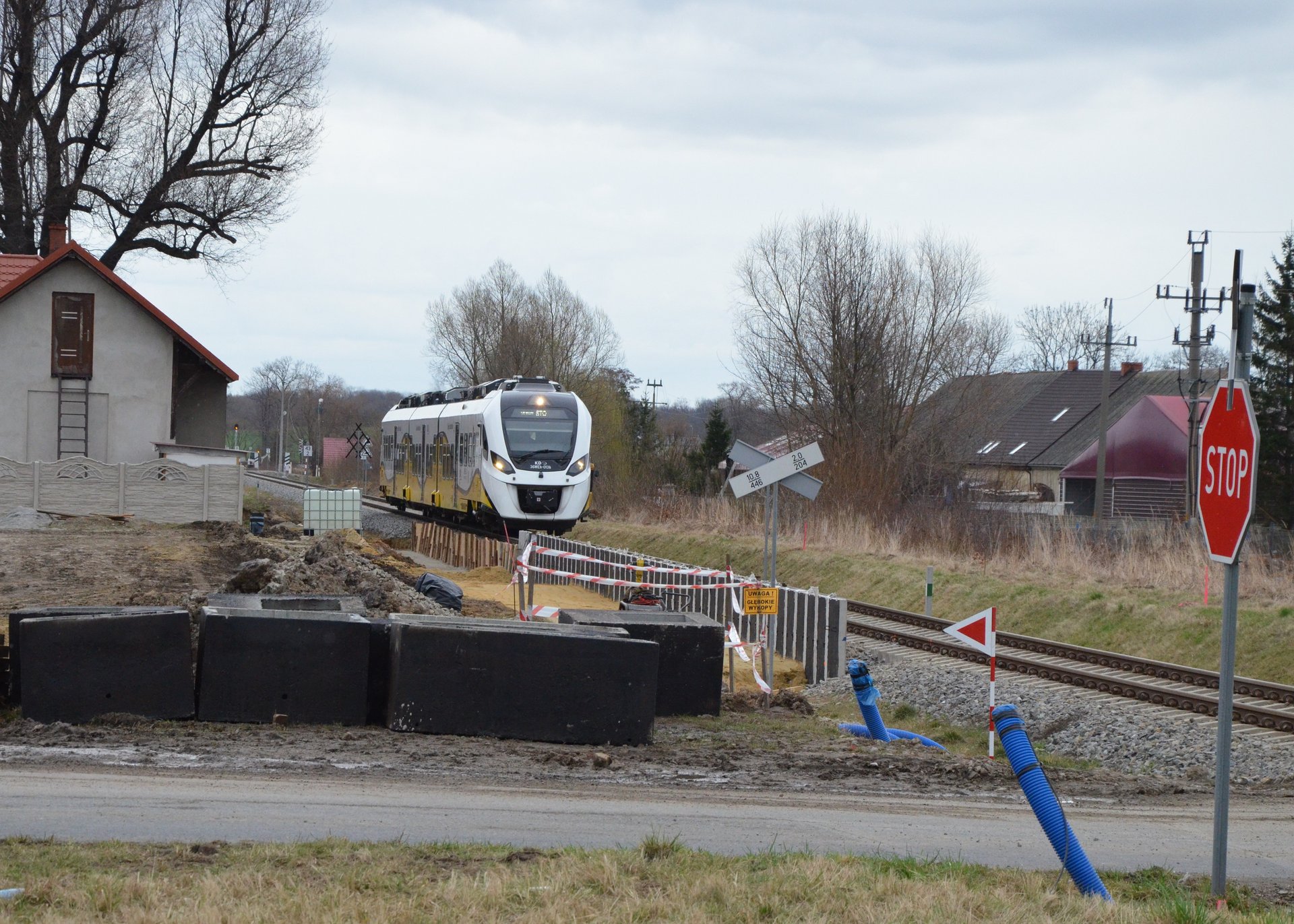 Strzelce Świdnickie: trwa budowa przystanku kolejowego