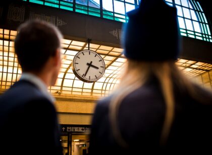Zmiana czasu - jak w nocy z 30 na 31 marca kursować będą pociągi PKP Intercity?