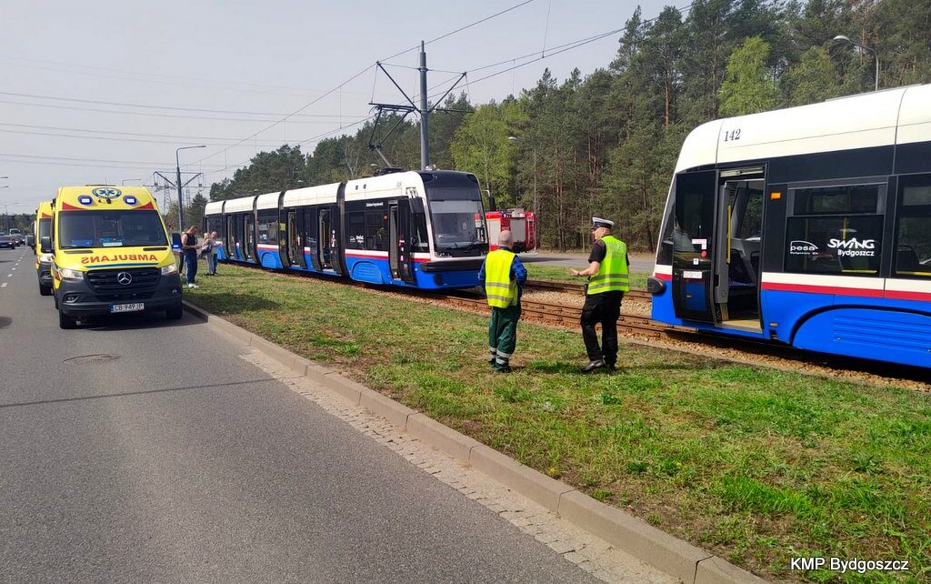 Zderzenie tramwajów w Bydgoszczy (fot. KMP Bydgoszcz)