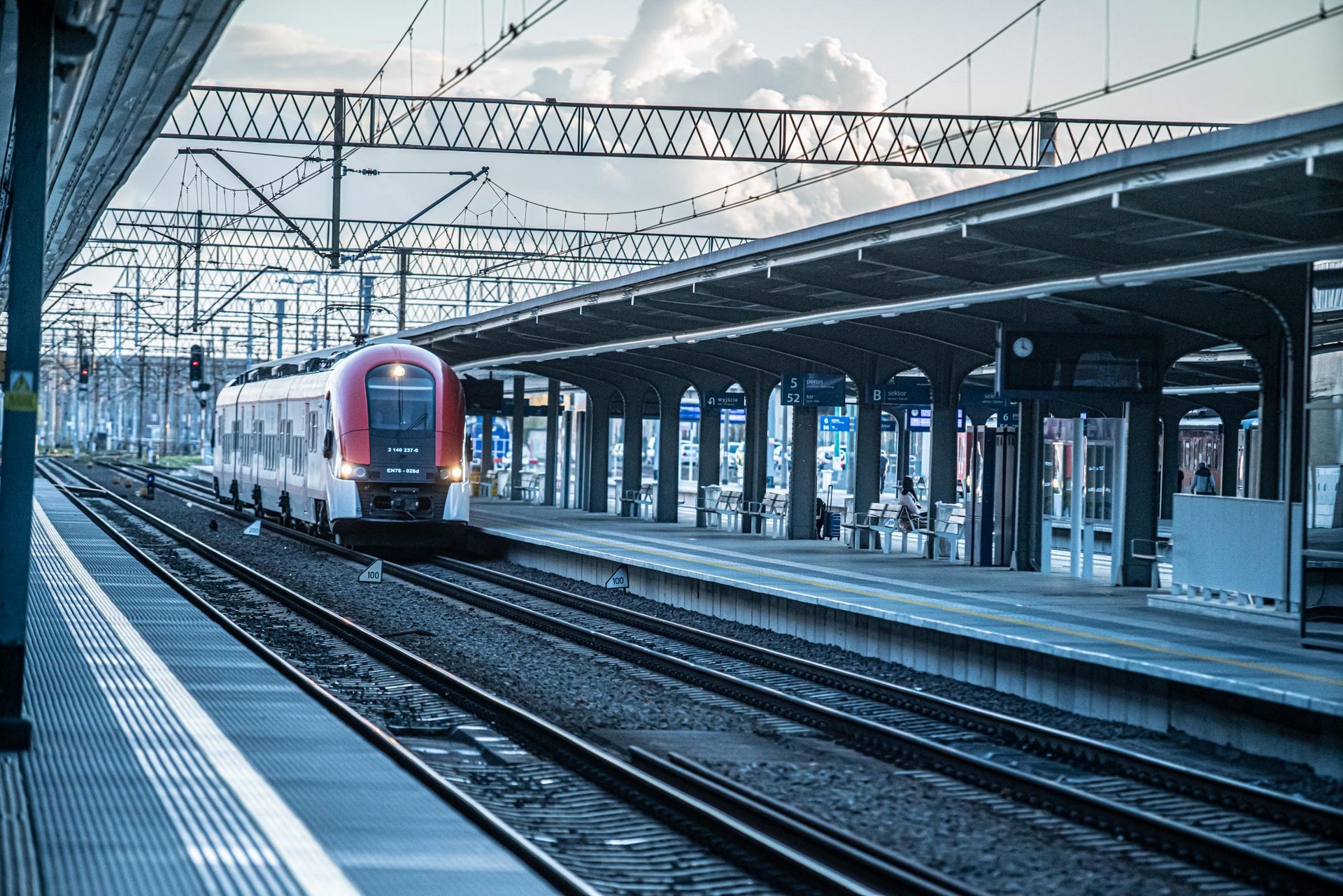 Kolejowa Obwodnica Poznania dostosowana zostanie do pociągów pasażerskich (fot. Dariusz Brylowski | PKP PLK)