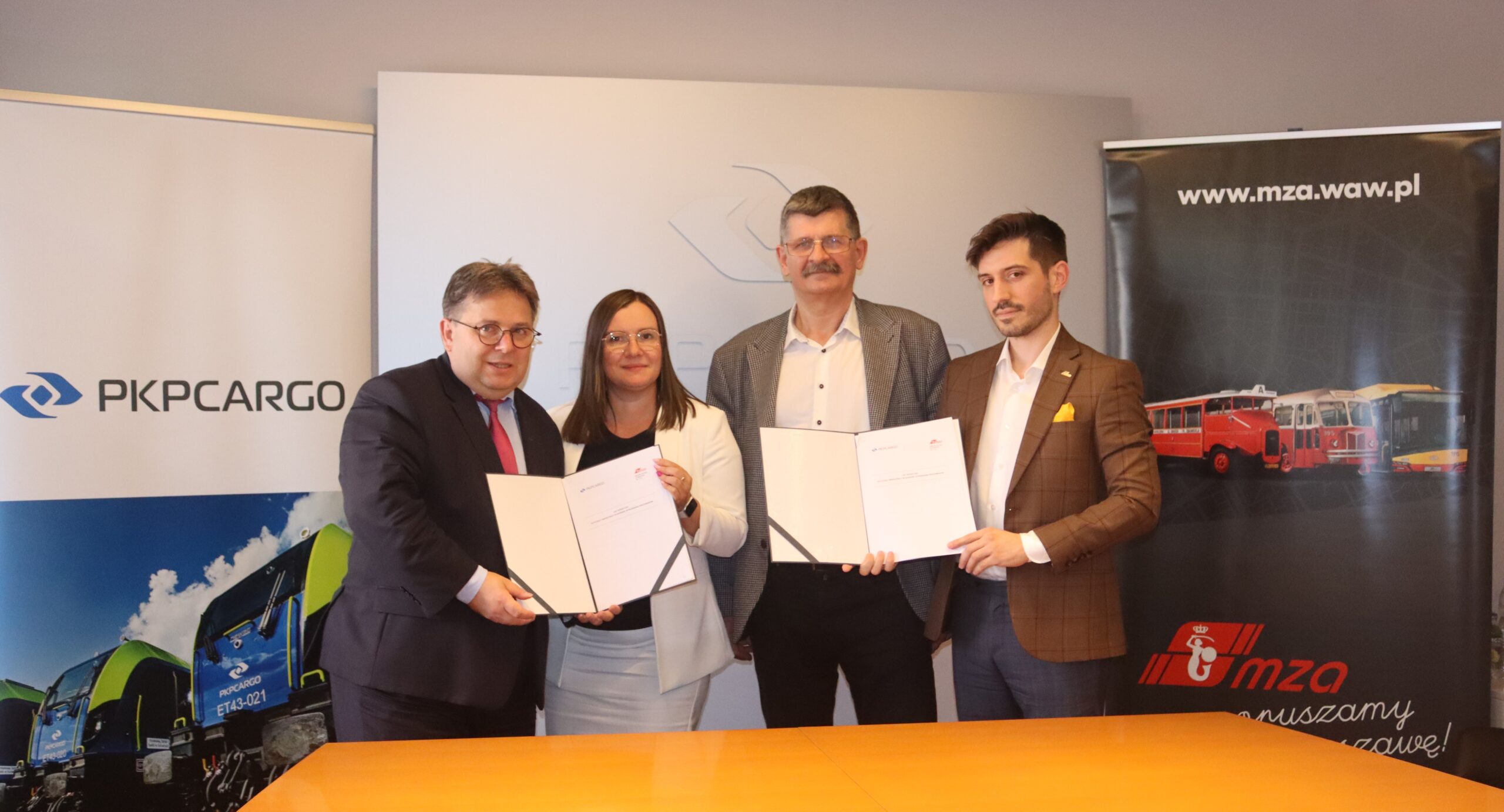 PKP CARGO Szuka Nowych Miejsc Pracy Kolejny List Intencyjny Podpisany pkp-cargo-szuka-nowych-miejsc-pracy-kolejny-list-intencyjny-podpisany