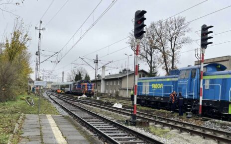 O krok od katastrofy. Pociągi zatrzymały sie 15 metrów od siebie (Fot. Po torach przez Kłodzko)