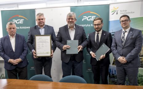 Koleje Mazowieckie korzystać będą z energii dostarczanej przez PGE Energetykę Kolejową