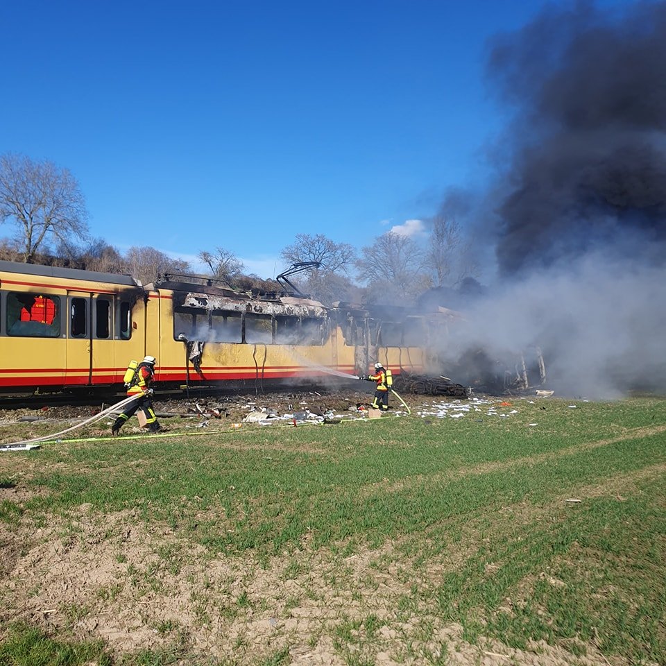 Do wypadku doszło w miejscowości Ubstadt-Weiher (Fot. Feuerwehr Stadt Östringen)