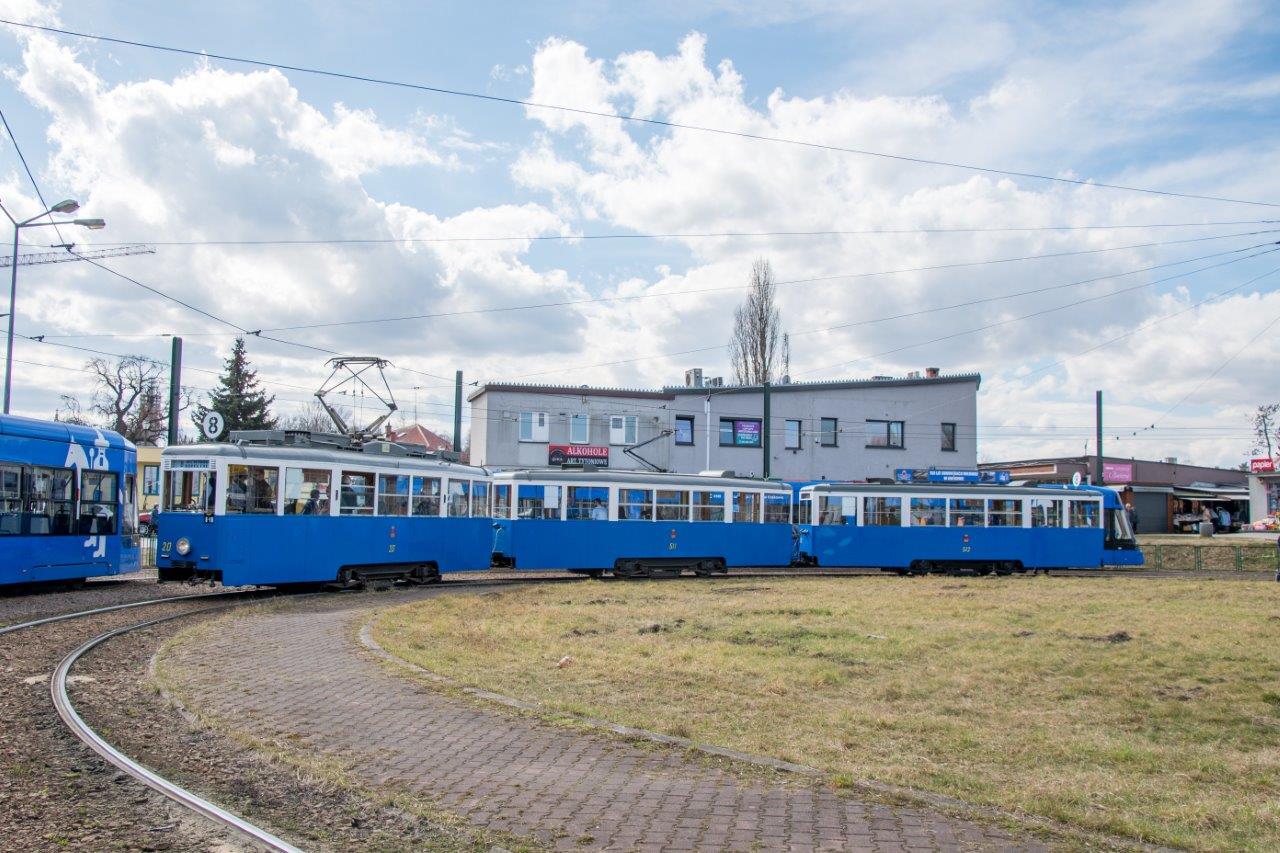 Historyczny skład wagonów typu N wraca na tory