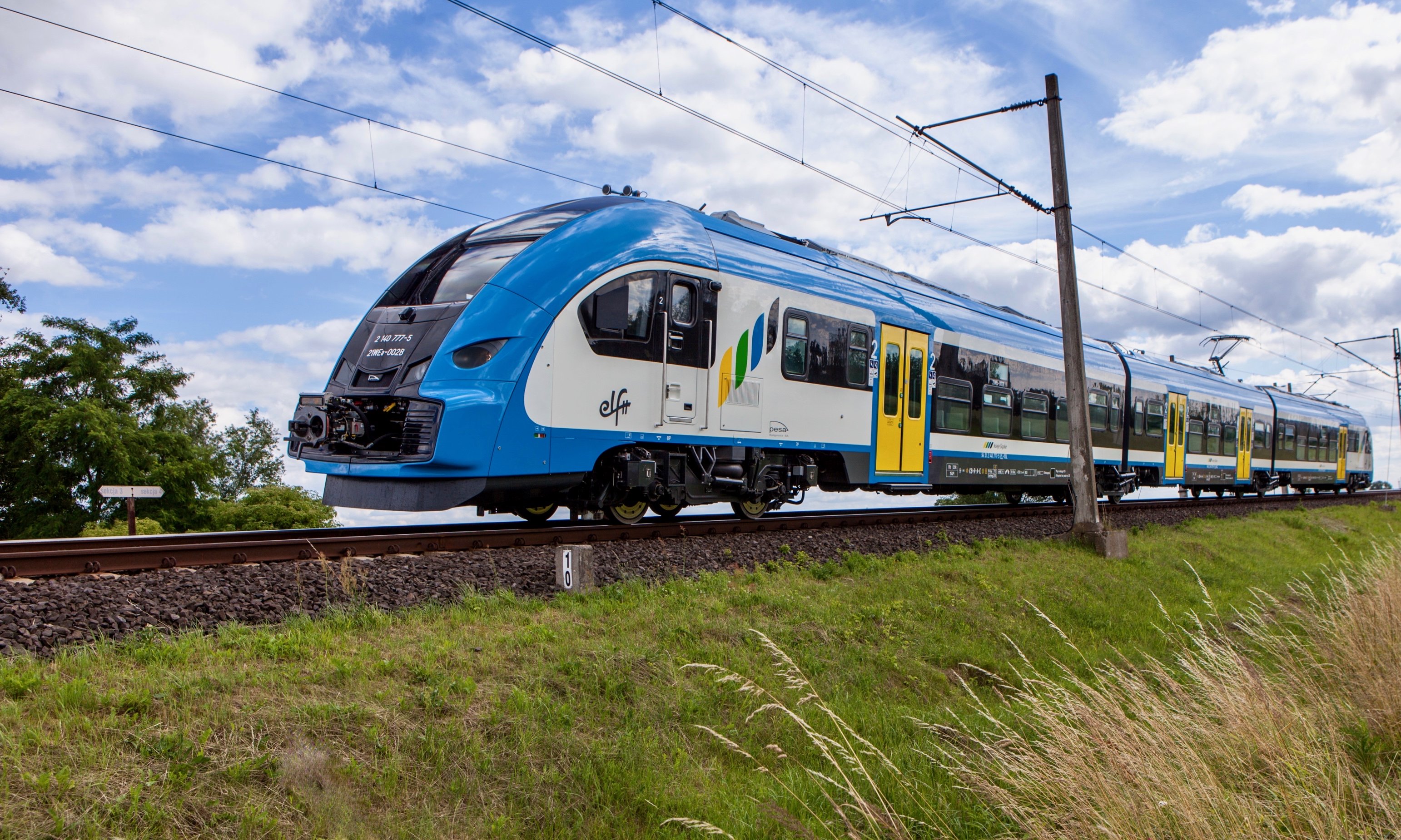 Awaria sieci trakcyjnej w Katowicach. Utrudnienia w porannym ruchu pociągów