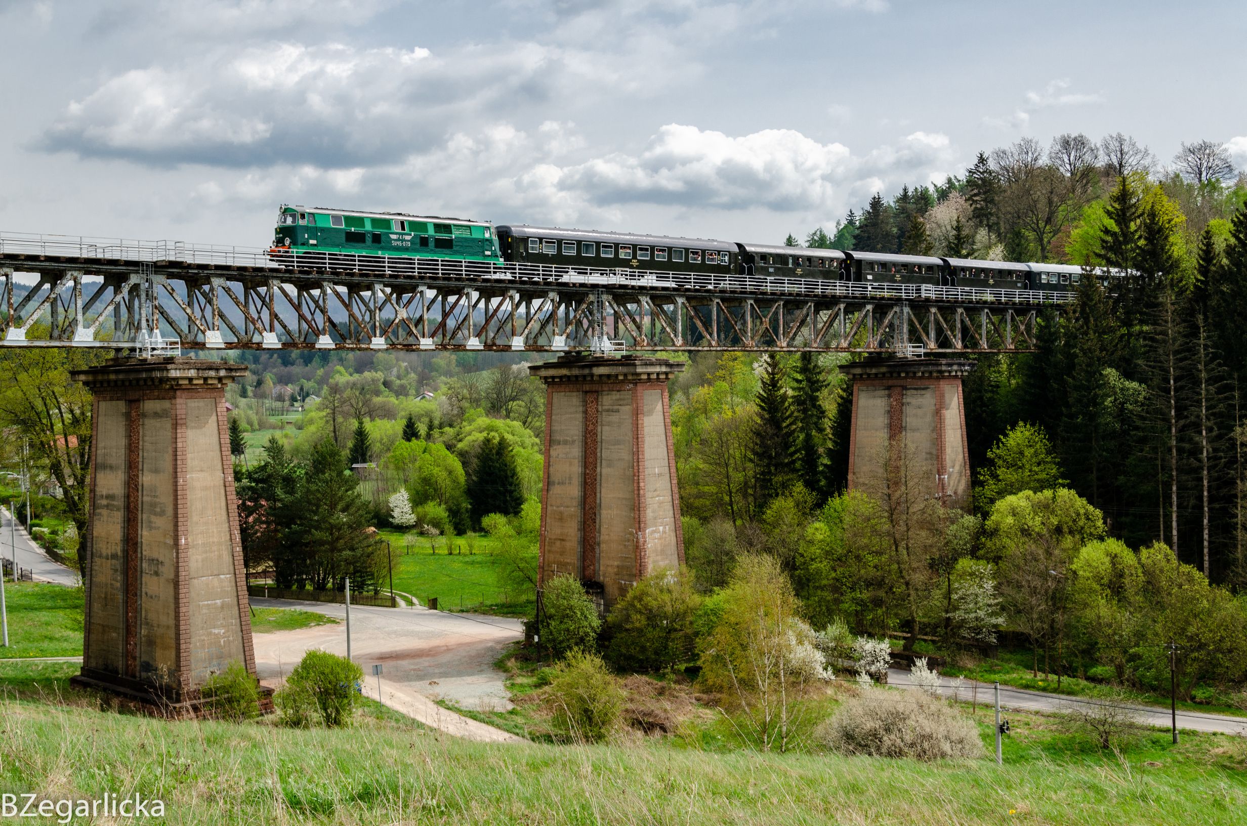 Hefajstos znowu na torach: pociągiem z Wrocławia do Wolsztyna
