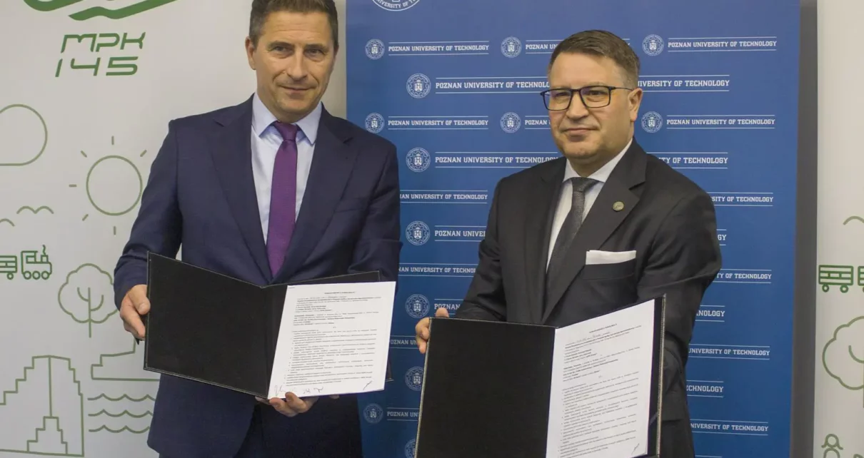 Krzysztof Dostatni, Prezes MPK Poznań oraz prof. Teofil Jesionowski, Rektor Politechniki Poznańskiej (fot. nadesłane)
