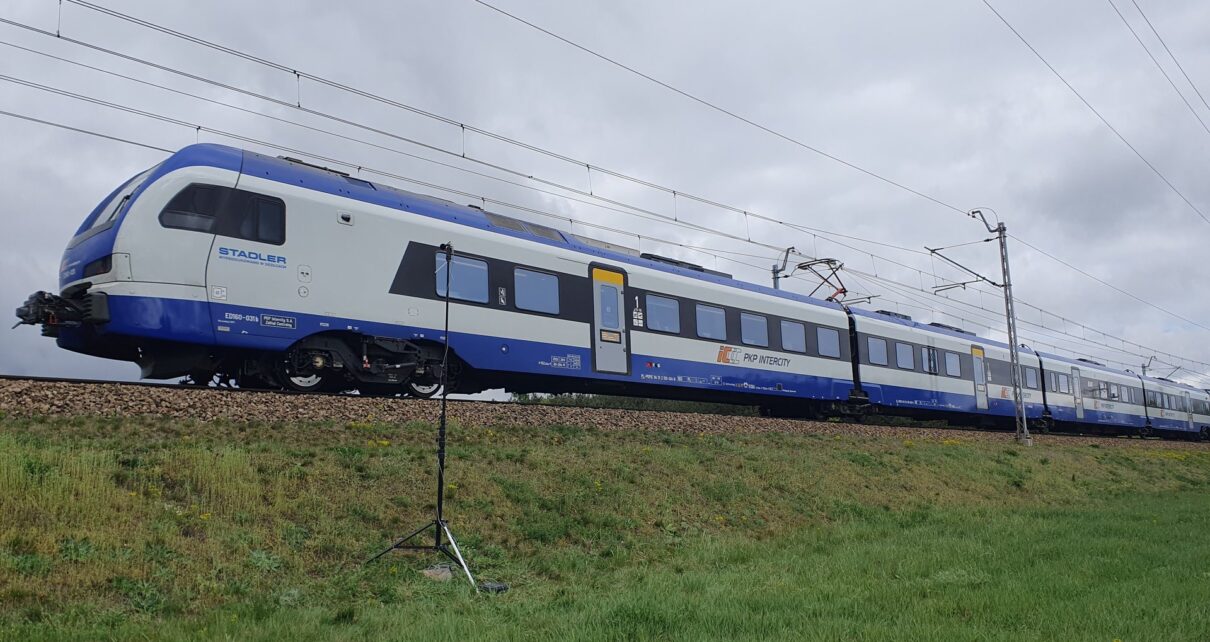 Czy będzie ciszej przy torach? Nowe projekty mogą tego dokonać (fot. PKP PLK)