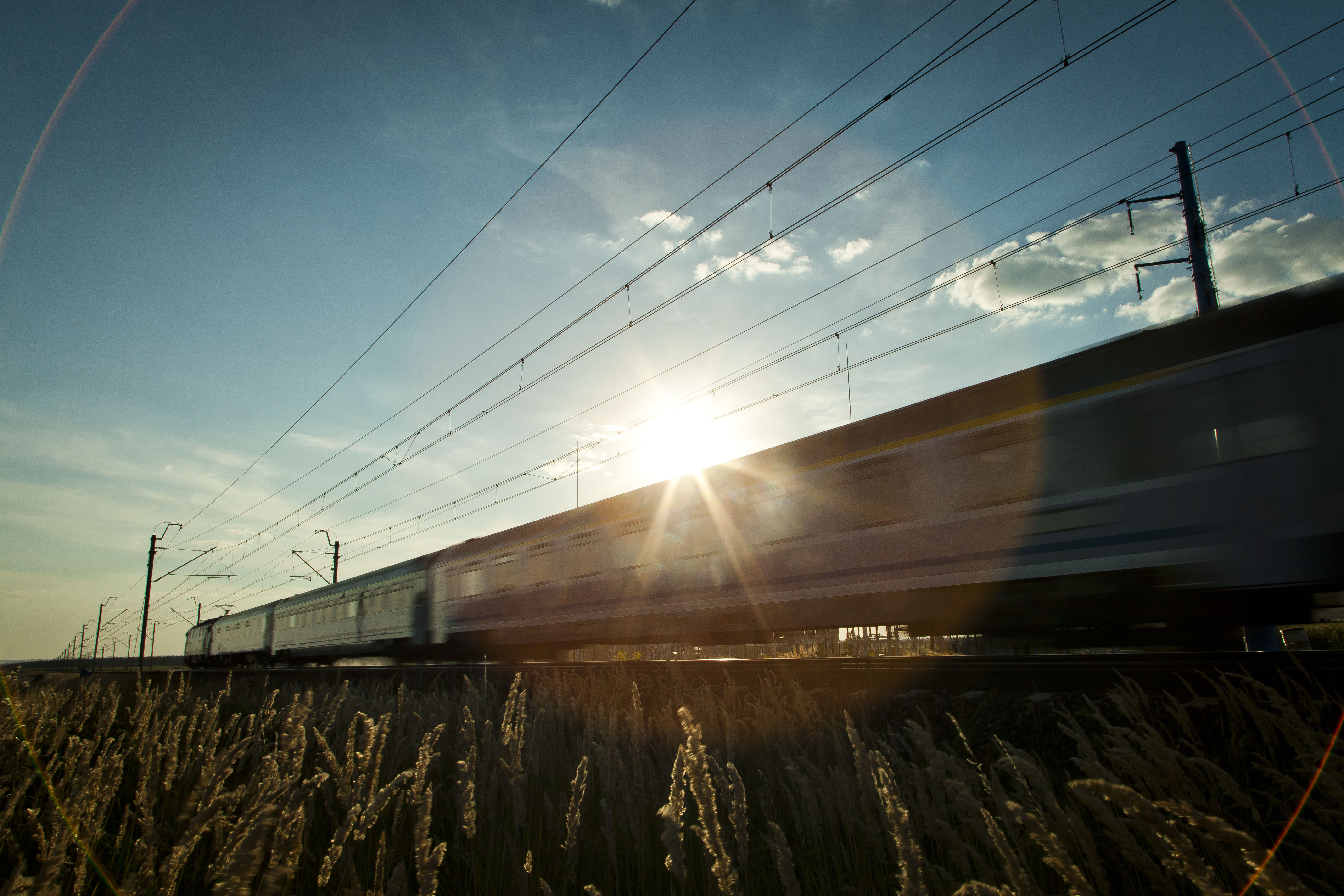 PKP Intercity pozywa dwie spółki na 93 mln zł za niewykonane umowy