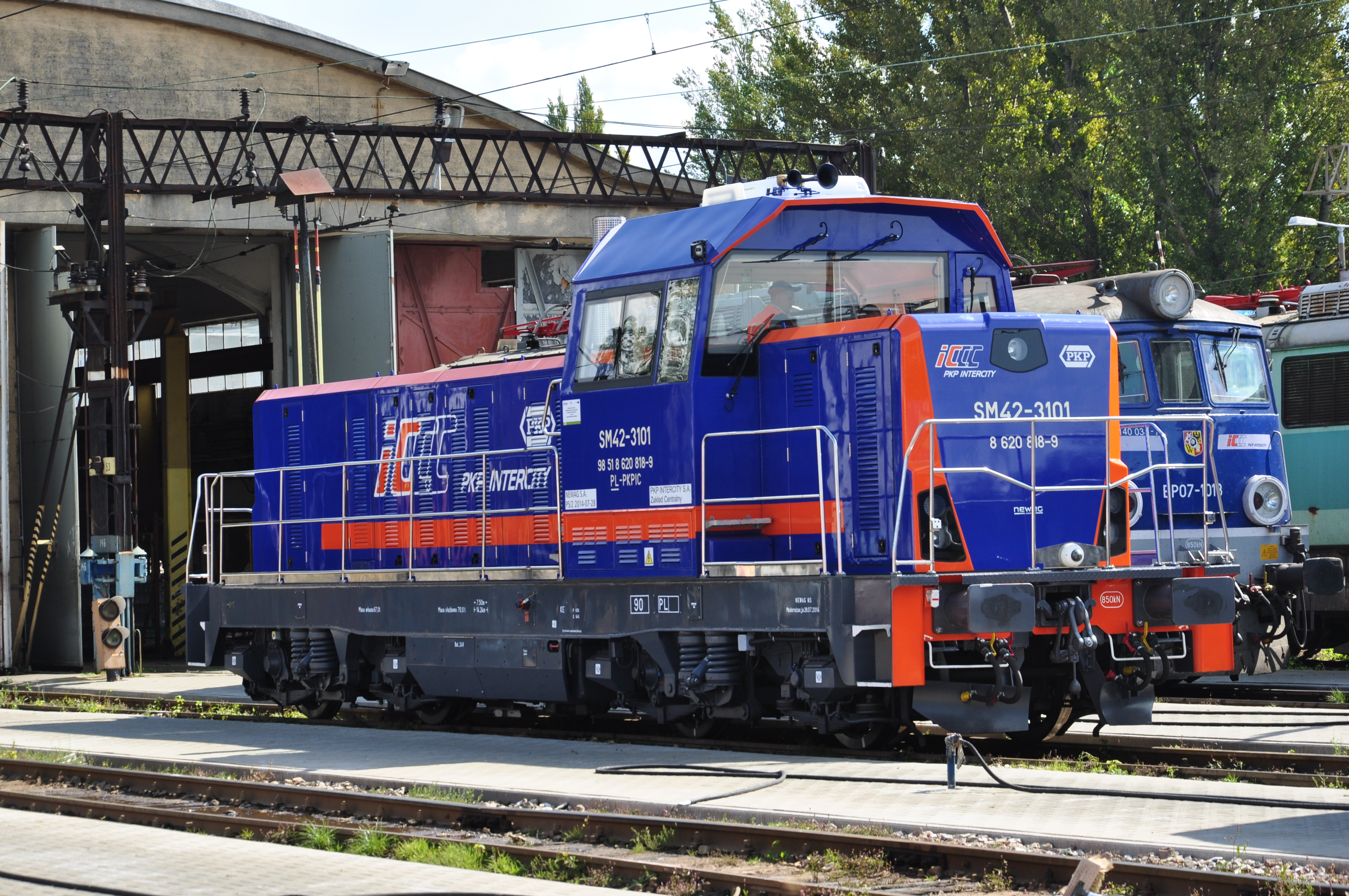 PKP Intercity kupi 18 lokomotyw manewrowych