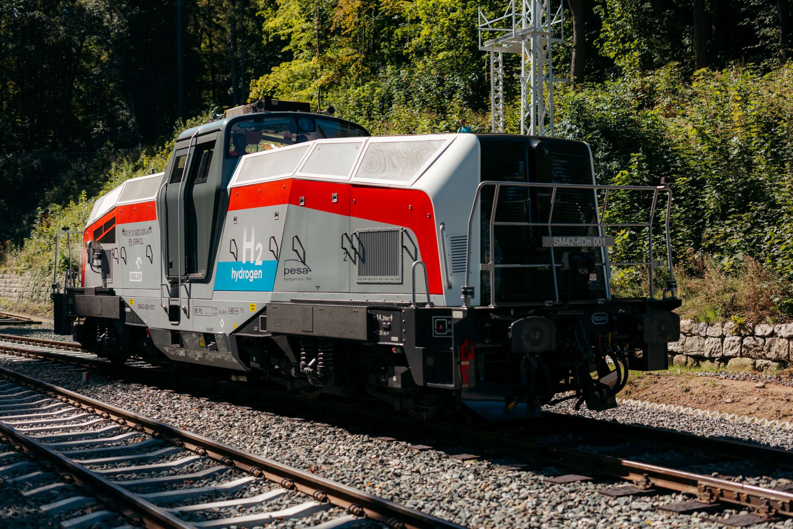 Producentem polskiej lokomotywy wodorowej jest PESA Bydgoszcz. Testowano ją już m.in. w Szwecji, a obecnie jest wykorzystywana przez Orlen Transport (fot. PESA Bydgoszcz)