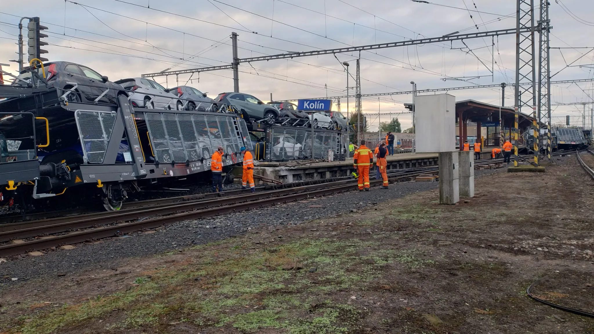 Wykolejenie składu towarowego w Kolínie