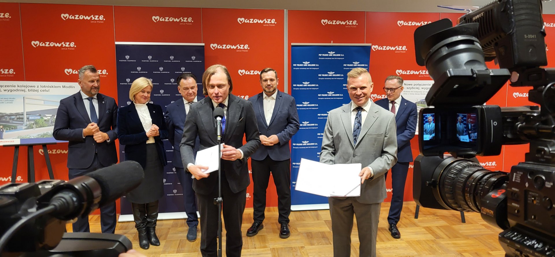 Kolejowy krok w stronę połączenia z lotniskiem w Modlinie