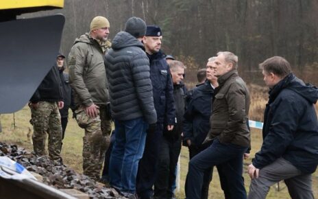 Premier Donald Tusk jest w stałym kontakcie ze służbami monitorującymi zdarzenie (fot. Donald Tusk / X)